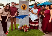 Monumento em homenagem a Cira do Acarajé é inaugurado em Itapuã