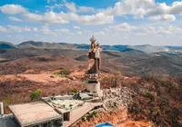 Nova estátua no Nordeste supera Cristo Redentor e vira marco da fé