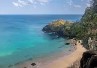 O paraíso brasileiro onde o azul do mar parece impossível de ser real