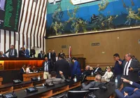 Obstrução da oposição pode até gerar uma sessão extra em janeiro imagem