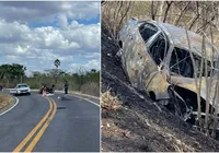 Pai, mãe e casal de filhos morrem em acidente entre moto e carro