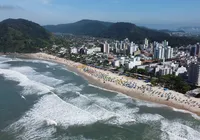 Pedágio de verão: paraíso do litoral aprova taxa de até R$ 145 para turistas