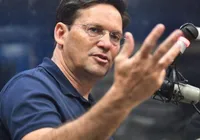 “Perseguidos políticos”, diz Roma após cassação de Eduardo e Ramagem imagem