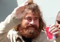 Pescador é processado após sobreviver 14 meses à deriva no mar imagem