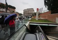 Roma faz estação de metrô debaixo do Coliseu e cria museu subterrâneo imagem