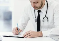 SESAB abre vagas no Mais Médicos com salários de até R$ 6,5 mil imagem