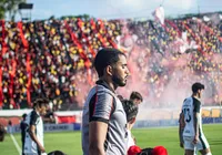 Vitória: Fábio Mota revela prazo de retorno de Lucas Arcanjo