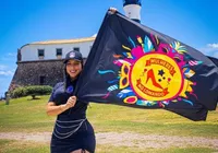 Bloco feminino celebra 10 anos na rua no Carnaval de Salvador