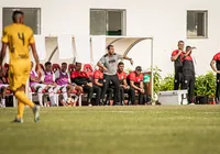 Chagas vê boa partida do Vitória e não condena Pablo por expulsão