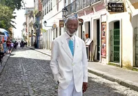 Clarindo lidera ato em defesa do Pelourinho