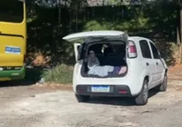 Corpos encontrados amarrados dentro de carro em Pirajá são identificados imagem