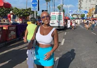 De azul e branco, devotos apostam no conforto para celebrar Iemanjá