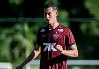 De saída! Vitória negocia promessa da zaga para clube europeu imagem