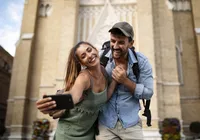 Descubra formas de viajar gastando pouco em períodos de festa imagem