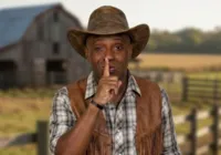 Edilson lamenta expulsão do BBB: "Poderia ter reagido diferente" imagem