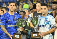 Empate em jogo de copa faz os dois clubes levantarem a taça imagem