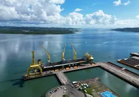 Enseada lança primeiras barcaças e retoma indústria naval na Bahia