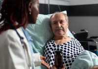 Escola de Saúde abre 50 vagas para curso de cuidados paliativos