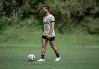 Ex-camisa 10 do Vitória é anunciado por time asiático imagem