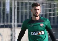 Ex-goleiro do Vitória marcado por Ba-Vi sofre gol do meio-campo