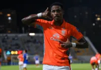 Ex-Vitória é artilheiro da Champions League asiática