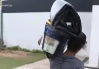 Homem é flagrado furtando lona de motel em Salvador