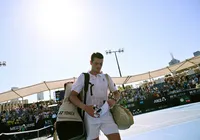 João Fonseca perde na estreia e se despede do Australian Open