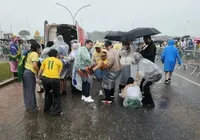 Jovem atingido por raio em ato de Nikolas teve hemorragia no ouvido imagem