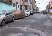 Jovem é morto em ataque a tiros em bar na Boca do Rio imagem