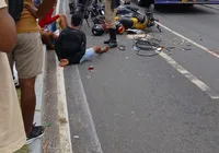 Motociclistas fogem de abordagem e provocam acidente com policiais em Salvador imagem