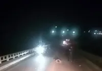 Mulher de 22 anos morre ao cair de ambulância em movimento na Bahia imagem