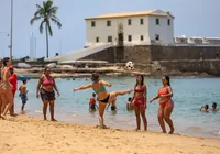 Salvador só tem uma praia própria para banho; saiba qual é