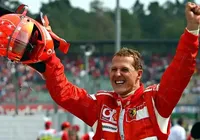 Schumacher saiu da cama? Jornal aponta melhora do ex-piloto