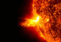 Tempestade solar que atinge Terra é a mais intensa em 20 anos