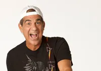 Trio de Durval Lelys sofre apagão durante desfile no Carnaval