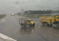 Turbina pega fogo e voo tem decolagem interrompida imagem