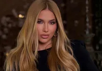 Virginia usa coleira com nome de Vini Jr. e web reage: "Cadela"