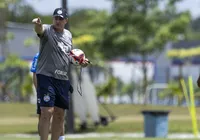 "Vocês vão ficar impressionados", diz Ceni sobre novo reforço do Bahia