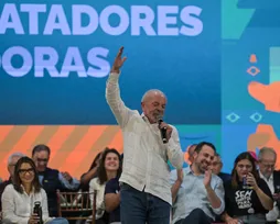 Lula diz que extrema-direita vai perder eleições: "Vamos dar surra" - Imagem