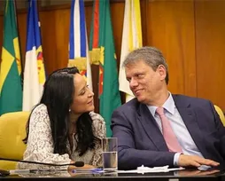 Primeira-dama surpreende ao sugerir Tarcísio como novo CEO do Brasil - Imagem