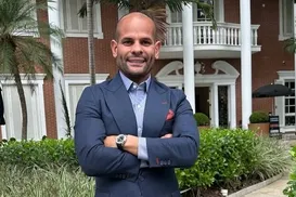 Alvo de operação da PF, médico baiano foi penalizado pelo Cremeb - Imagem