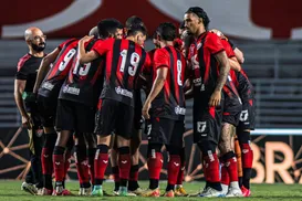 Após deixar o Vitória em 2025, atacante vai jogar na Bulgária em 2026 - Imagem