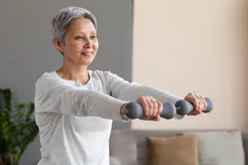 Bebida natural fortalece ossos de mulheres idosas; saiba detalhes - Imagem