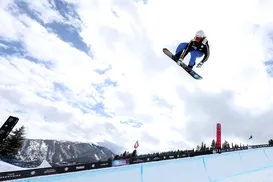 Brasil conquista medalha inédita na Copa do Mundo de Snowboard - Imagem