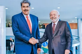 Brasil critica cerco naval dos Estados Unidos contra a Venezuela - Imagem