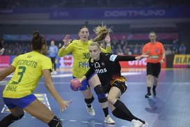 Brasil perde para donas da casa e se despede do Mundial de Handebol - Imagem