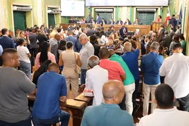 Câmara aprova leis de inclusão autista e apoio a mulheres em Salvador - Imagem