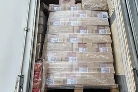 Carga de R$ 200 mil em salsichas, roubada pelo TCP é recuperada - Imagem