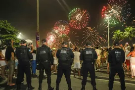 Carnaval de Salvador inspira nova tática da PM no Réveillon do Rio - Imagem