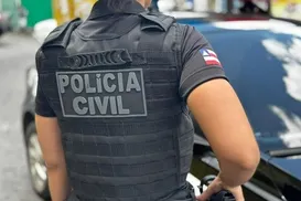 Casal é preso com carro roubado e com drogas em Salvador - Imagem